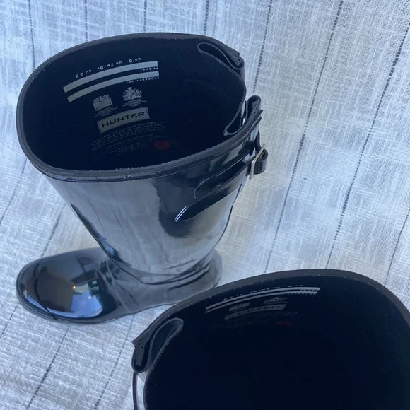 Hunter Rain Boots - Women’s Tall Back Adjustable Black Gloss, size 8 US, 39 EU - Picture 7 of 13